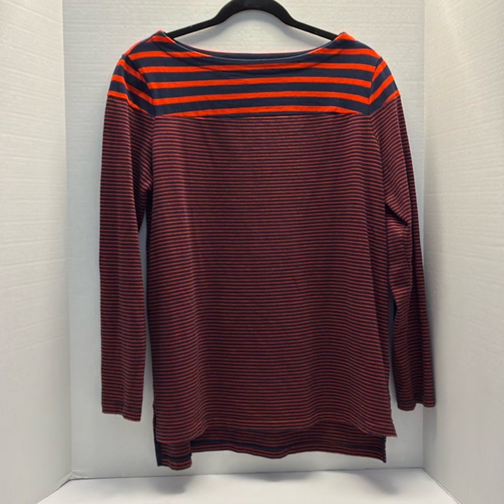 Gap maternity long sleeve top
Boat neck
Size L maternity